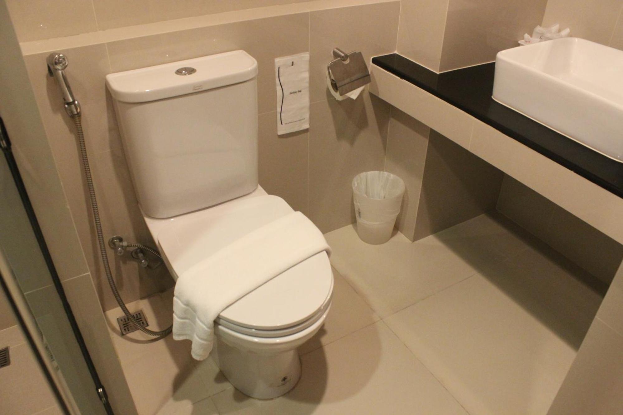 Leosor Hotel Nakhonratchasima Εξωτερικό φωτογραφία