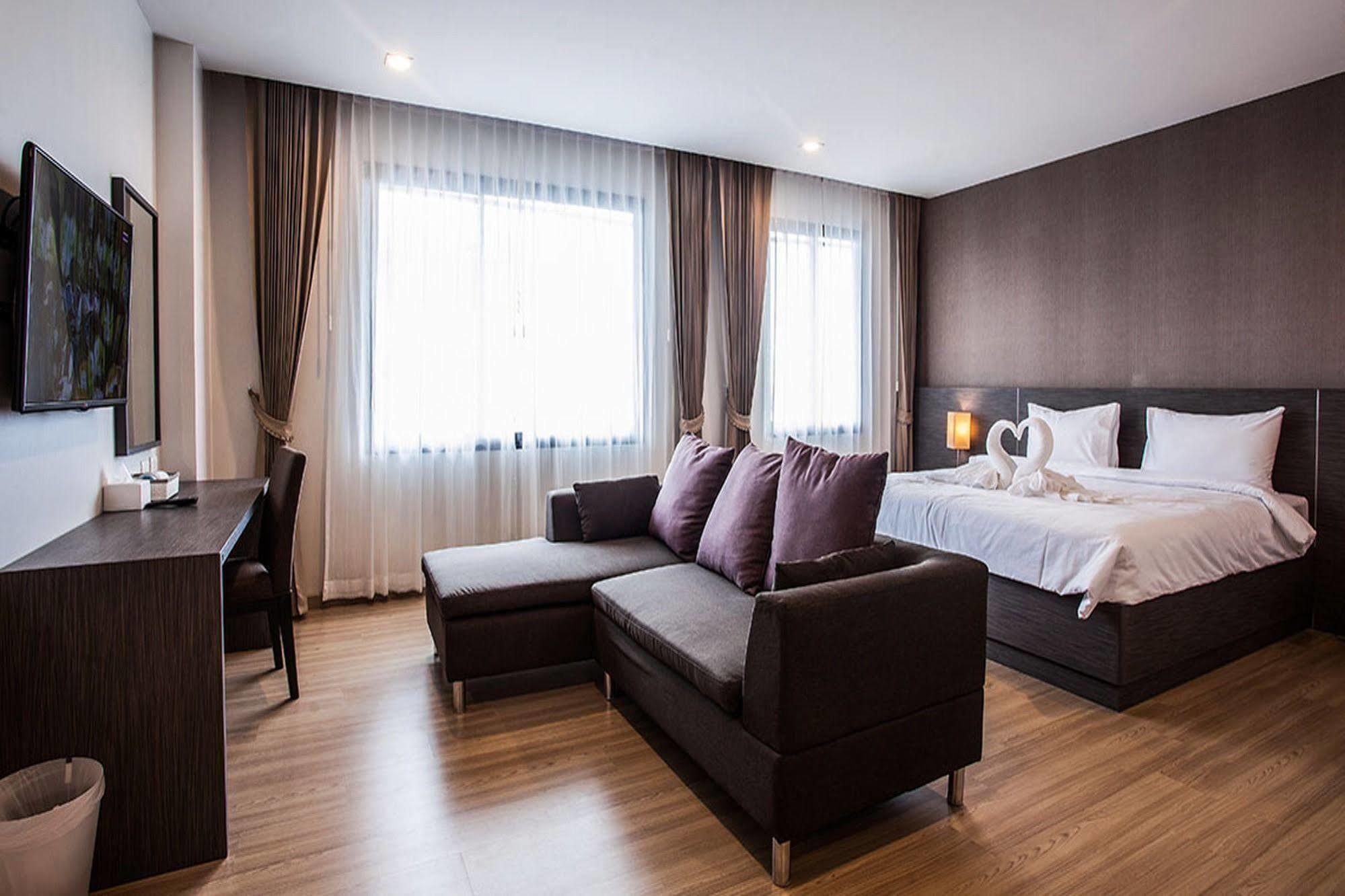 Leosor Hotel Nakhonratchasima Εξωτερικό φωτογραφία