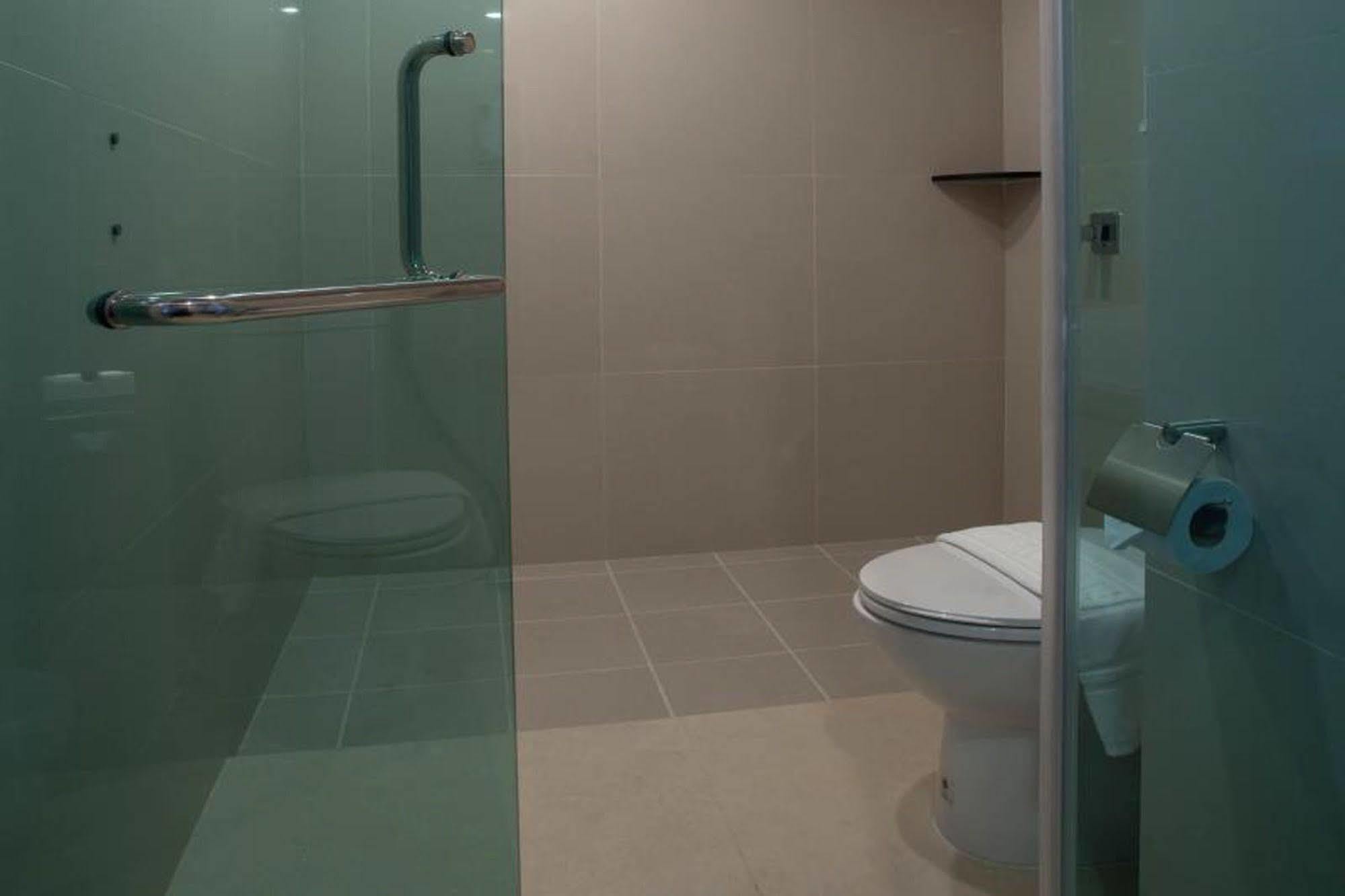 Leosor Hotel Nakhonratchasima Εξωτερικό φωτογραφία